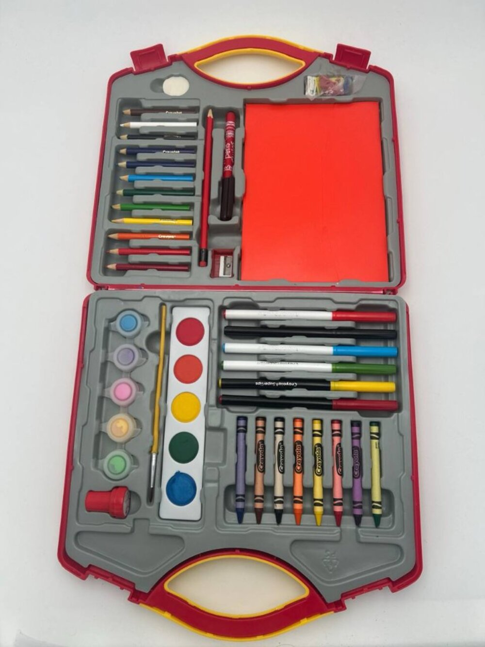 Crayola Ultimate Art Case Complete Set Red Plastic Kit